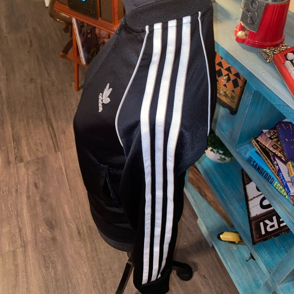 Classic - Picture 4 of 5